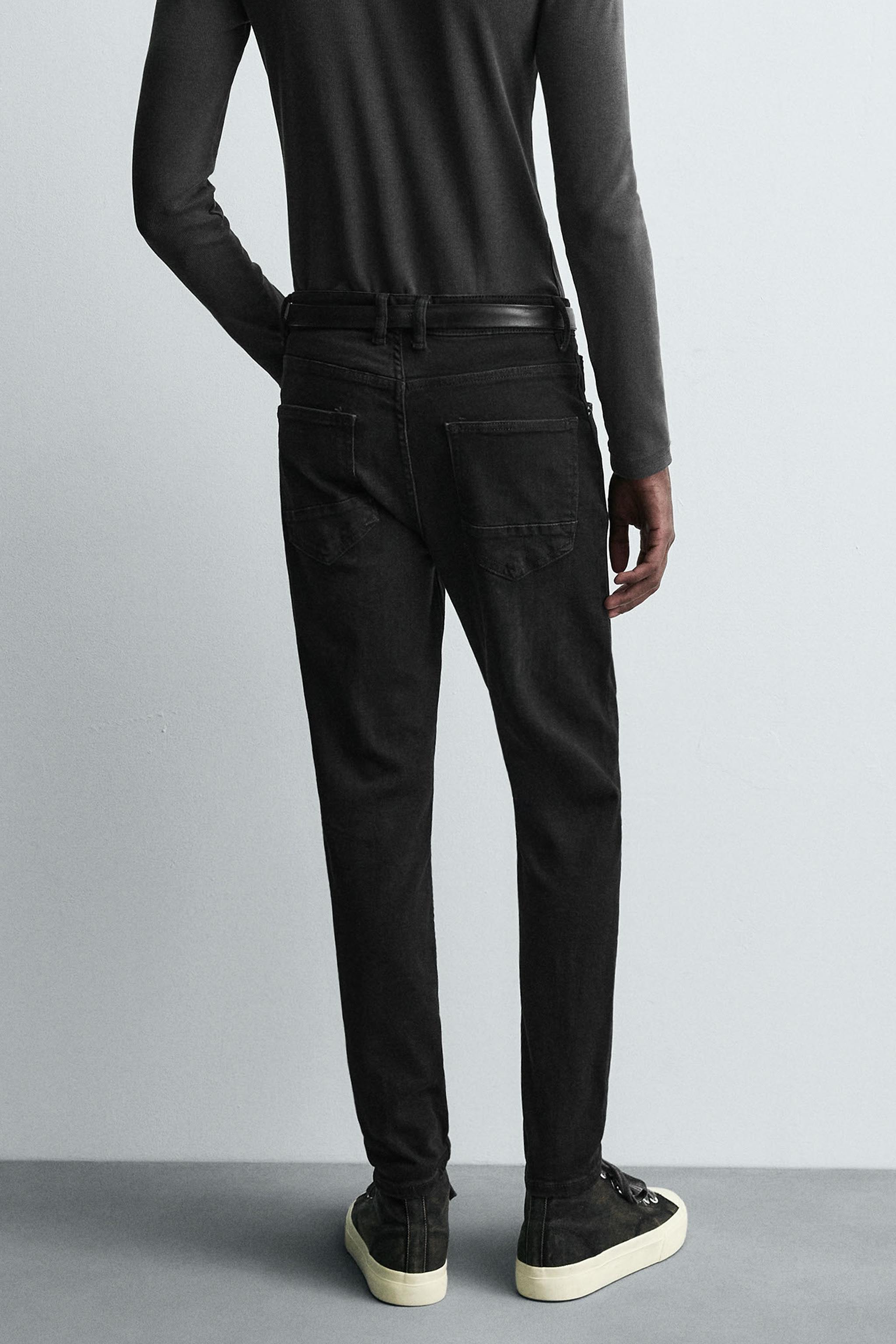 SKINNY CROPPED FIT JEANS